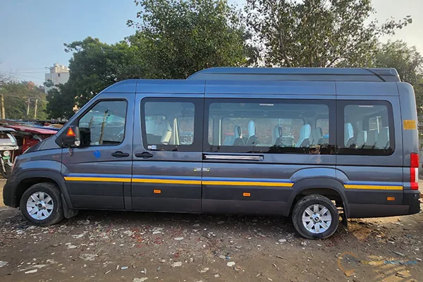 10 Seater Tempo Traveller