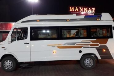 20 Seater Tempo Traveller.