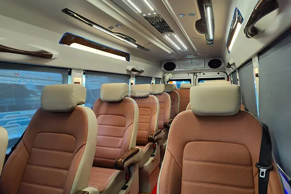 Maharaja Tempo Traveller